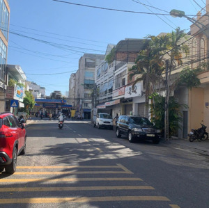 cho thuê nhà phố 4.2m mặt phố, giá 13 triệu, diện tích 84m2 tại phù đổng, tân tiến, nha trang