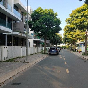 bán nhà phố citibella , 1 trệt 2 lầu, 4pn3wc giá 8.5 tỷ full nt sổ hồng riêng, hỗ trợ bank