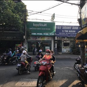 cho thuê 9m mặt tiền đường ql13 cũ,gần chợ 300m2