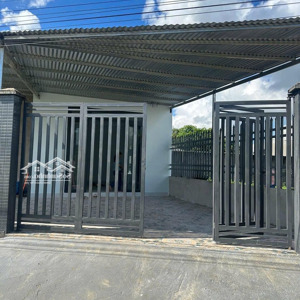 Nhà đẹp Giá Rẻ Tại Sông Thao Trảng Bom Chỉ 999trtriệu!full Thổ Cư, đường Nhựa, Sổ Riêng.