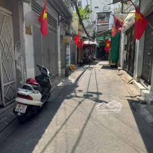 nhà nguyễn sỹ sách hxh thông đối diện chợ tân trụ, phường 15, tân bình