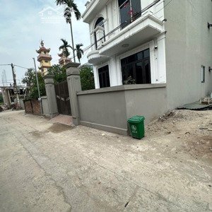chủ gửi bán lô đất dt 57,5m tại phúc đức sài sơn quốc oai ace có nhu cầu alô e 0868505166 xem đất