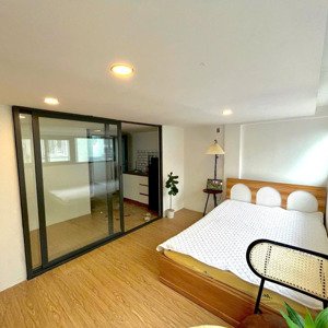 cho thuê gấp căn hộ 1 pn gần bùi viện, chợ bến thành - đầy đủ nội thất có cửa sổ đón gió tại quận 1