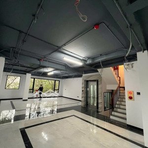 cho thuê văn phòng 100m2, giá ưu đãi 60 triệu/th tại hoàng như tiếp, long biên, hà nội