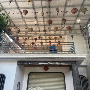 cần bán gấp nhà hàng thích quảng đức