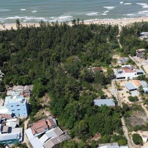 đất biển bình minh 2 mặt tiền đường cách biển 200m