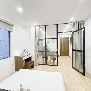 chính chủ cho thuê phòng 1n1k tại trung tâm đường cầu giấy giá chỉ 6tr/tháng