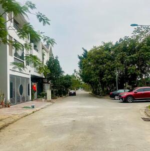  Cơ Hội An Cư và Đầu Tư Vàng Tại Khu B Nam Đầm Vạc - Ô LK8-17 Đáng Mơ Ước! 
