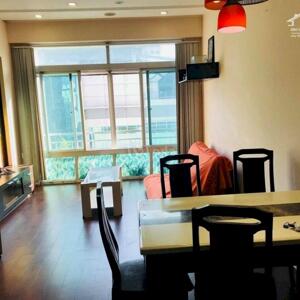Cần cho thuê gấp căn hộ Tản Đà, Quận 5, Dt : 78 m2, 2PN, 2WC, Giá : 12 tr/th,