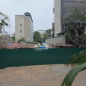 cần bán mảnh đất trung tâm cầu giấy, dt 90m2, mt 5,5m, tiềm năng sinh lời cao. mr an 0903283328