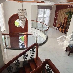 bán gấp biệt thự mặt tiền long hưng phường 7 quận tân bình.