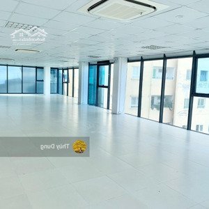 chính chủ cho thuê văn phòng diện tích 100m2 đường khánh hội, quận 4. sàn đẹp vuông vức, giá rẻ