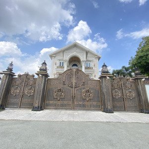 hiếm! bán biệt thự 2 mặt tiền khu compound song hành, trần não - 24x17m, 3 tầng, hđt 150tr - 92 tỷ