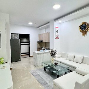 bán căn hộ 68m2 - 2pn - 2wc, block b4,nhà có nội thất mới ,giá 2 tỷ 890, lh mr. tùng 0964690900