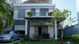 biệt thự mt đường 64, gần đường nguyễn văn hưởng thảo điền, tp thủ đức