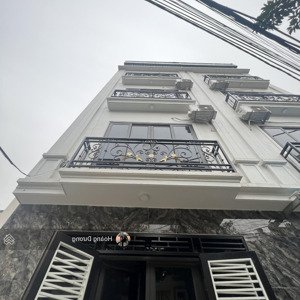 nhà 5 tầng. ngõ thoáng, ngay sát chợ, nhà văn hóa. gần ngã tư lê trọng tấn - tố hữu. giá nhỉnh 5 tỷ