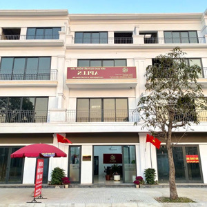 shophouse trục 56m nhận nhà ngay. hạ tầng đẹp tại flc tropical halong. lh 0969.266.866