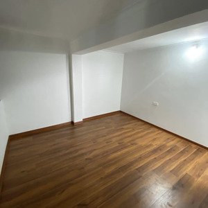 bán nhà hồng hà, 25m x 5 tầng giá 4tỷ5, sổ đỏ riêng