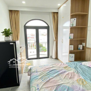 studio ban công rộng - full nội thất ngay công viên làng hoa