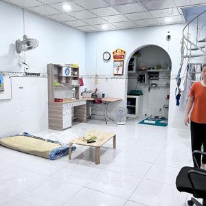 bán nhà hẻm 5m, 2 tầng, 57m2, 4.5x13m, giá nhỉnh 3 tỷ.