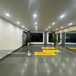 cho thuê tầng 3 - shophouse - vị trí đẹp ngay phía sau highland coffee lh 0977146928