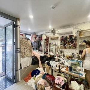 mặt bằng văn phòng - kinh doanh nail - spa - vị trí đắc địa gần cầu sài gòn