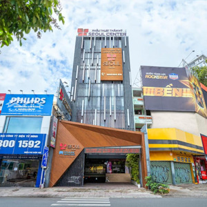 cho thuê tòa nhà mặt tiền siêu đẹp đường cách mạng tháng 8 gần câu lạc bộ lan anh quận 3