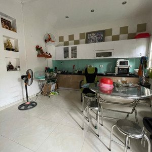 nhà mt 4 tầng nguyễn hoàng. q hải châu. tp đà nẵng