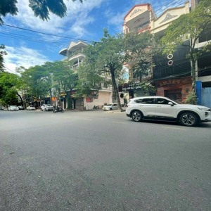 cho thuê cả căn mặt đường tôn đức thắng
