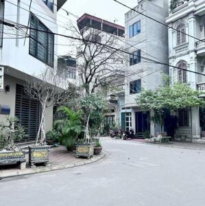 Bán đất lô góc tái định cư Hồ Voi/Cổ Bi/Gia Lâm,73m2 mtien 18m 2 mặt đường nhựa thông