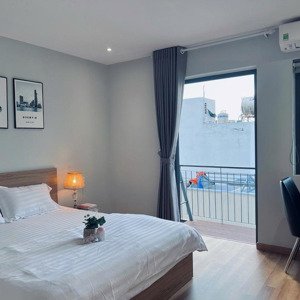 căn hộ 1 phòng ngủ ban công, máy giặt riêng 40m2 nội thất cao cấp trần đình xu quận 1
