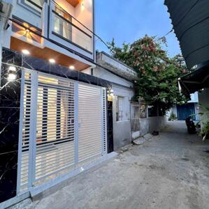 BÁN NHÀ 1T1L, Hẻm 138 TRẦN HƯNG ĐẠO ️Hẻm rộng 4.5m, có phòng ngủ tầng trệt