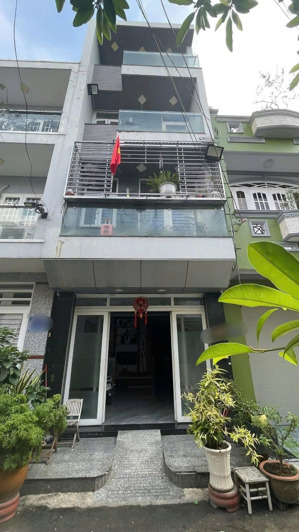 cho thuê nhà 2 lầu hẻm xe tải, 4 phòng ngủ, ngay ngã 6 gò vấp, quang trung