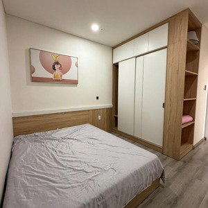 cho thuê căn hộ the monarchy b loại 2 phòng ngủ view sông hàn tầng cao, giá 20 triệu/th, dt 80m2