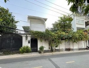 giảm 60 tỷ. chính chủ bán nhà (772m2) 2mt kinh dương vương & hậu giang p12, q6, 11x70m. giá: 180 tỷ