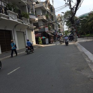 đường 8m 49 âu cơ q11 (3.6/10 * 20m) 2 lầu 10.5 tỷ