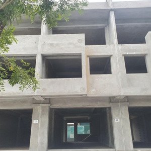bán nhà phố giá rẻ nhất các khu ecopark diện tích 105m2 giá 15.5 tỷ. liên hệ 0932375356