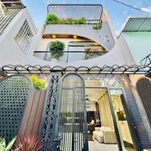 chú phúc bán nhà cư xá đồng tiến p14 q10. 67m2 giá 3tỷ2 gần đại học hoa sen. đang cho thuê 28tr/th