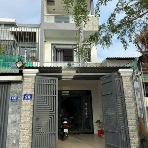 cho thuê nhà trệt lầu 3phòng ngủ gần trường tiểu học phú tân - tdm ( sát tp mới bình dương )