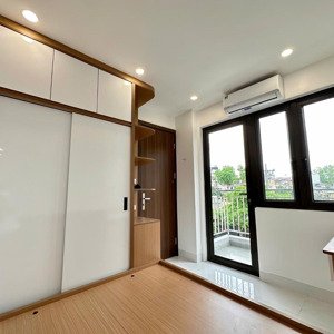 cho thuê phòng 1 ngủ 1 khách tại đê la thành 7,3 triệu máy giặt riêng, pccc hiện đại,..