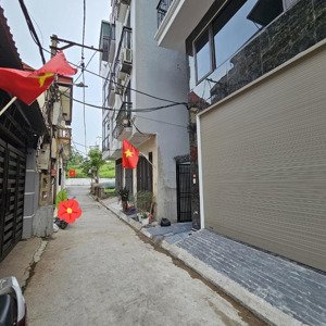 siêu phẩm lô góc giang biên 6 tầng thang máy ô tô vào nhà chỉ 9.5 tỷ diện tích 50m, mt 4.5m