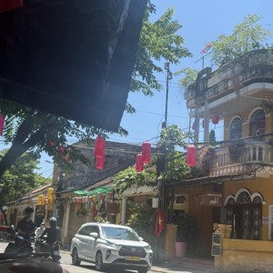 bán nhà mặt phố phan châu trinh, 32 tỷ, 135m2, hàng hot tại hội an đang cho thuê 200tr/ tháng