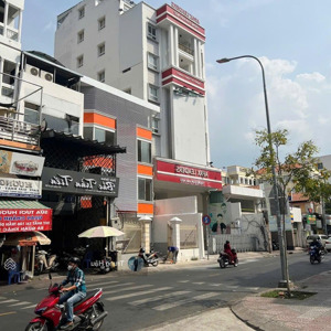 bán building..dt 3.000m2 ... hầm - 9 tầng... mt trần đình xu quận 1 ....hđt 800 triệu ...giá 120 tỷ