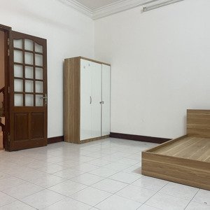 chính chủ cho thuê phòng khép kín tại vĩnh hồ đống đa 4tr/tháng