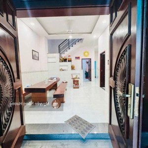 nhà mặt tiền giá trong hẻm - 2 tầng đúc btct - dtsd 123m2 nội thất đầy đủ giá chỉ nhinh 7 tỷ