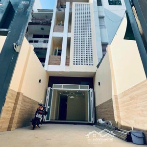 bán toà nhà chdv hxt 1 trục đường thống nhất p16 dt:4 x 32 1 trệt 4 lầu tổng 12ph, giá : 14,5 tỷ tl