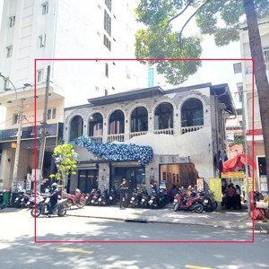 cho thuê mt siêu đẹp bùi thị xuân ngang 15m *10m siêu vị trí 80tr/tháng