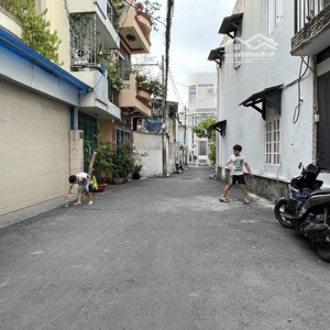 chỉ 8,1 tỷ - 89m2, ngang 4,2m, 4 tầng, hẻm 3m, phạm văn đồng, gần sân bay.