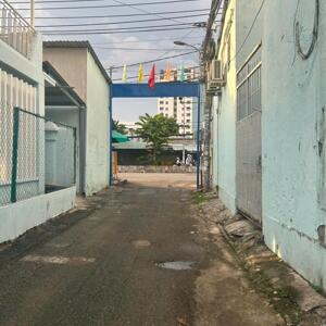Cần bán, 3 phòng trọ, 60m2, Phan Văn Hớn, Q12, hẻm rộng thoáng, chỉ 3.x tỷ.