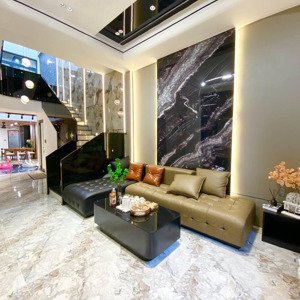 sốc! nhà mới 80m2 ngay nguyễn thái sơn, gò vấp giá chốt 3tỷ700. có hồ bơi trong nhà. 5pn. shr. hxh